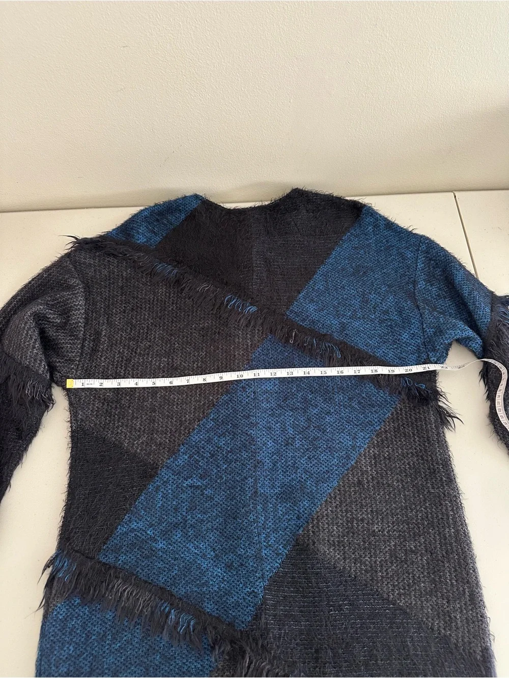 St. John Wool Blend Knit Cardigan Jacket Blue Black Size M Fringe Geometric